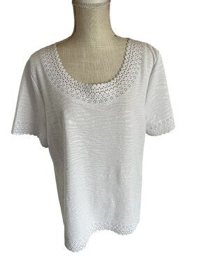 Chances R Petite White Short Sleeve Crochet Trim Top PXL